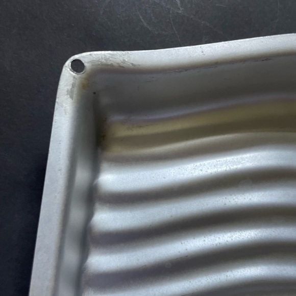 Amscan American Flag cake pan - Picture 7 of 10